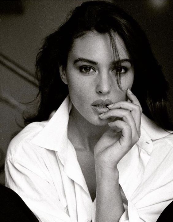 Monica Bellucci model